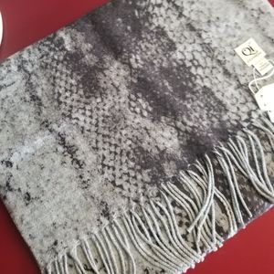 QUINN Snakeskin Print 100% Cashmere Fringe Scarf NWT